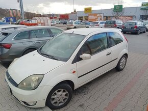 2005 Ford fiesta - 4