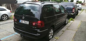 VW Sharan 2.0 TDI, r. 2009, 103 kW, 7 míst, tažné, STK,tempo - 4