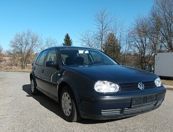 VW Golf - 4