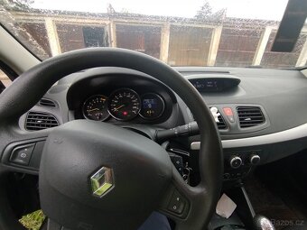 Renault Fluence 1.6 benzin - 4