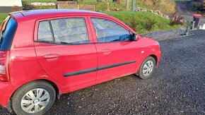 Kia Picanto 1,0 benzín, r. v. 2006, najeto 136 000 km - 4