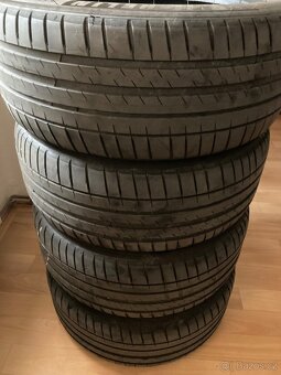 245/45/18 100Y Michelin Pilot Sport 4 DOT 0724 - 4