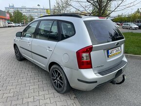 Kia Carens 2.0Crdi 103kW - 4