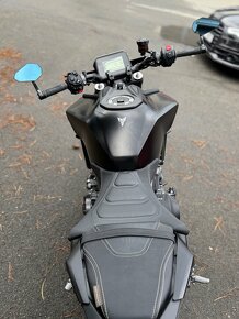 Yamaha mt-09 2024 - 4