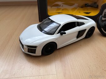 Audi R8 RC model 1:14 od Rastar - 4