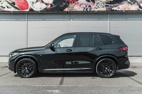 BMW X5 xDriveM50i A/T - 4