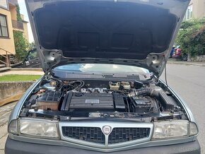 Lancia delta 1.8 hpe - 4