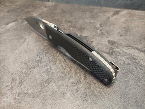 Nuz Spyderco Shaman Carbon titan - 4