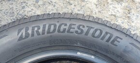 215/60/16 Bridgestone Blizak zimní - 4