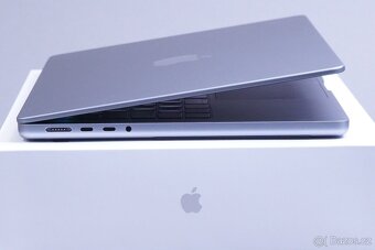 ZÁRUKA/Macbook Pro 13.3" TB/M1 3.2GHZ/8GB RAM/256GB SSD/CZ/ - 4