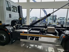 IVECO 120E22 + NOSIČ KONTEJNERU 8T VŠE NEPOUŽITÉ - 4