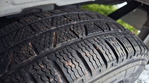 2x Pirelli carrier winter 235/65 r16c - 4