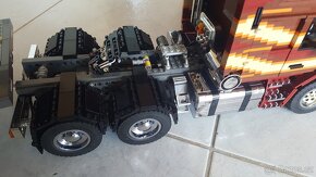 LEGO Scania T143M [SBrick] + flatbed trailer - 4