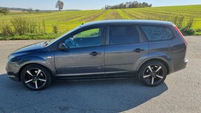 Ford Focus 1.8 tdci kombi - 4