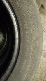 Prodám letní pneu Barum Bravuris 2 195/60 r15 88H - 4