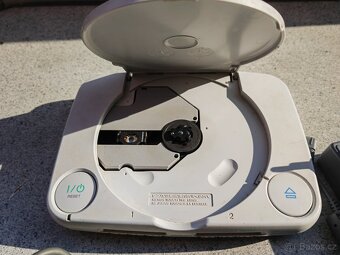 Playstation one - 4