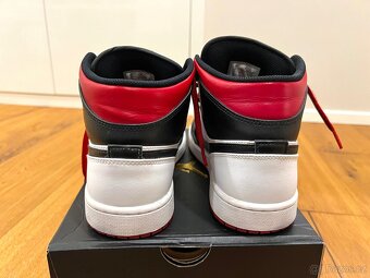 Jordan 1 Mid Gym Red Black Toe - 4