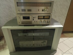 Skříňka pro Hi-Fi - 4