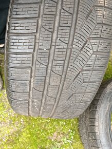 Pirelli 255/40 R18 zimní 2 ks - 4