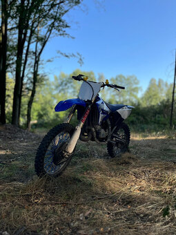 Yamaha YZ 125 - 4