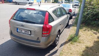 Kia Ceed combi 1.4 - 4