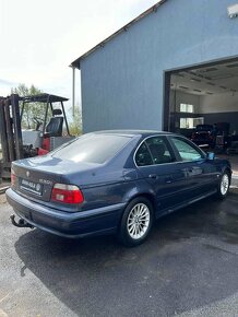 Náhradní díly BMW E39 530i Toledoblau - 4