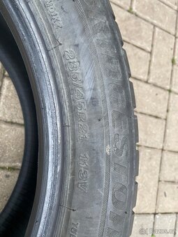 Zimní pneu 285/45/R21 Bridgestone 2ks - 4