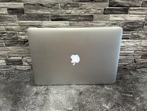 MacBook Pro 15" 2015 i7 / 16GB / 500GB - 4