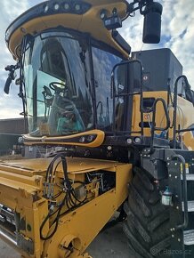 New Holland CR9080 - 4