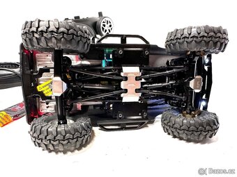 ZÁNOVNÍ Axial SCX24 v MEGA tuningu - 4