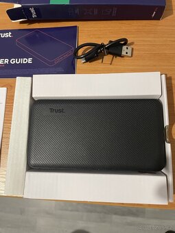 Powerbanka Trust 15000mAh - 4