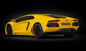 Pocher 1:8 Lamborghini Aventador LP700-4 - 4