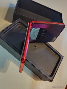 Motorola RAZR 40 Ultra RED/Viva Magneta jako nový - 4