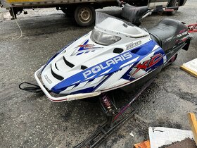 Snezny skutr polaris indy 600 - 4