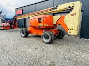 Terenní plošina JLG 800AJ - 4