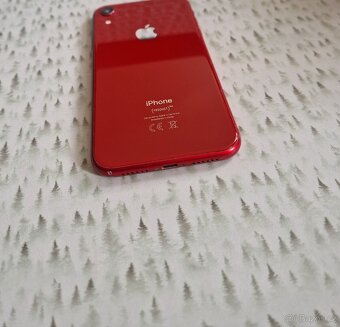 Apple iPhone Xr - 4