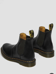 Dr. Martens - 4