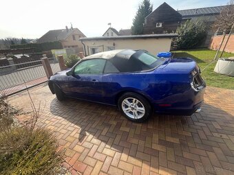 Ford Mustang 3,7 Kabriolet - 4