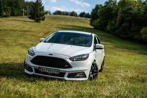 Ford Focus ST 2016 - 4