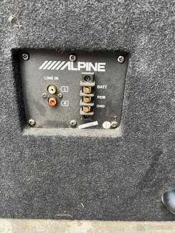 Alpine subwoofer +zesilovač - 4