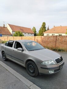 Škoda Octavia 2  1.9 77kw BXE - 4