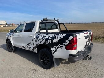 Toyota Hilux 2,4 d 110kw rok 2019 DPH - 4