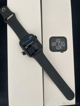 Apple watch SE 2 44mm - 99% baterie - 4