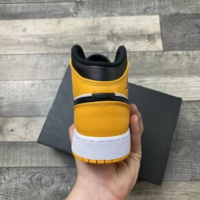 Air Jordan 1 Mid Taxi - 4