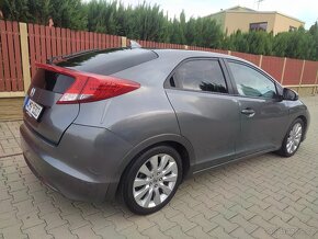 Honda Civic 2.2 i-CDTi 103kW Executive  175 000km - 4