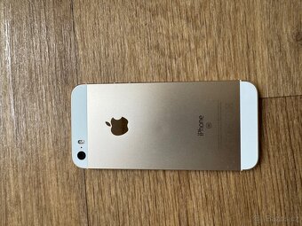 iPhone SE 2016, 64 GB - 4