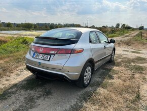 Honda Civic 2.2 CTDi 2006 (UFO) - 4