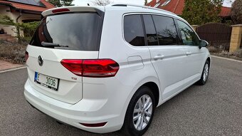 VOLKSWAGEN TOURAN 2017 1.4TSI 110KW HIGHLINE, 1.MAJ. TOP - 4