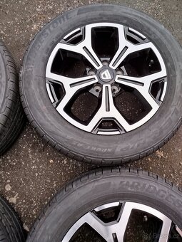 Originál kola Dacia Duster 5x114,3 R17 6,5J ET50 střed 66 mm - 4