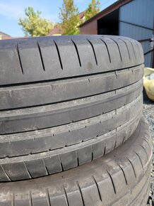 255/55R18 Dunlop  Sport Maxx - 4